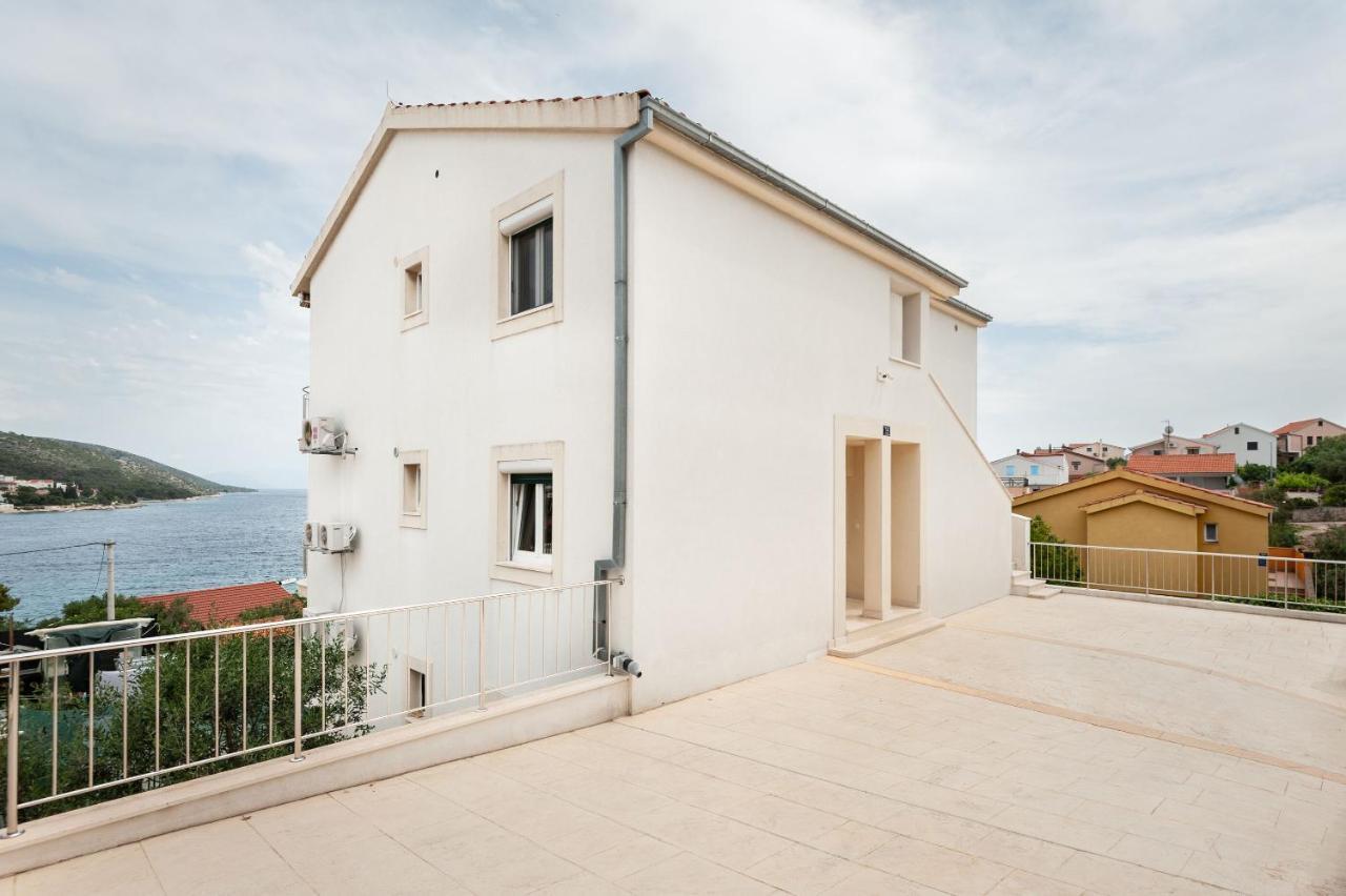 Apartments Lumaduma Trogir Exterior photo